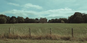 Dwór pocysterski: Pomiędzy ruiną a odrodzeniem